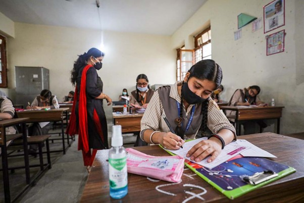 Education Minister Varsha Gaikwad says board to conduct offline exams for Class 10 and 12 in secure, student-friendly environment; read more here - Vimarsana News