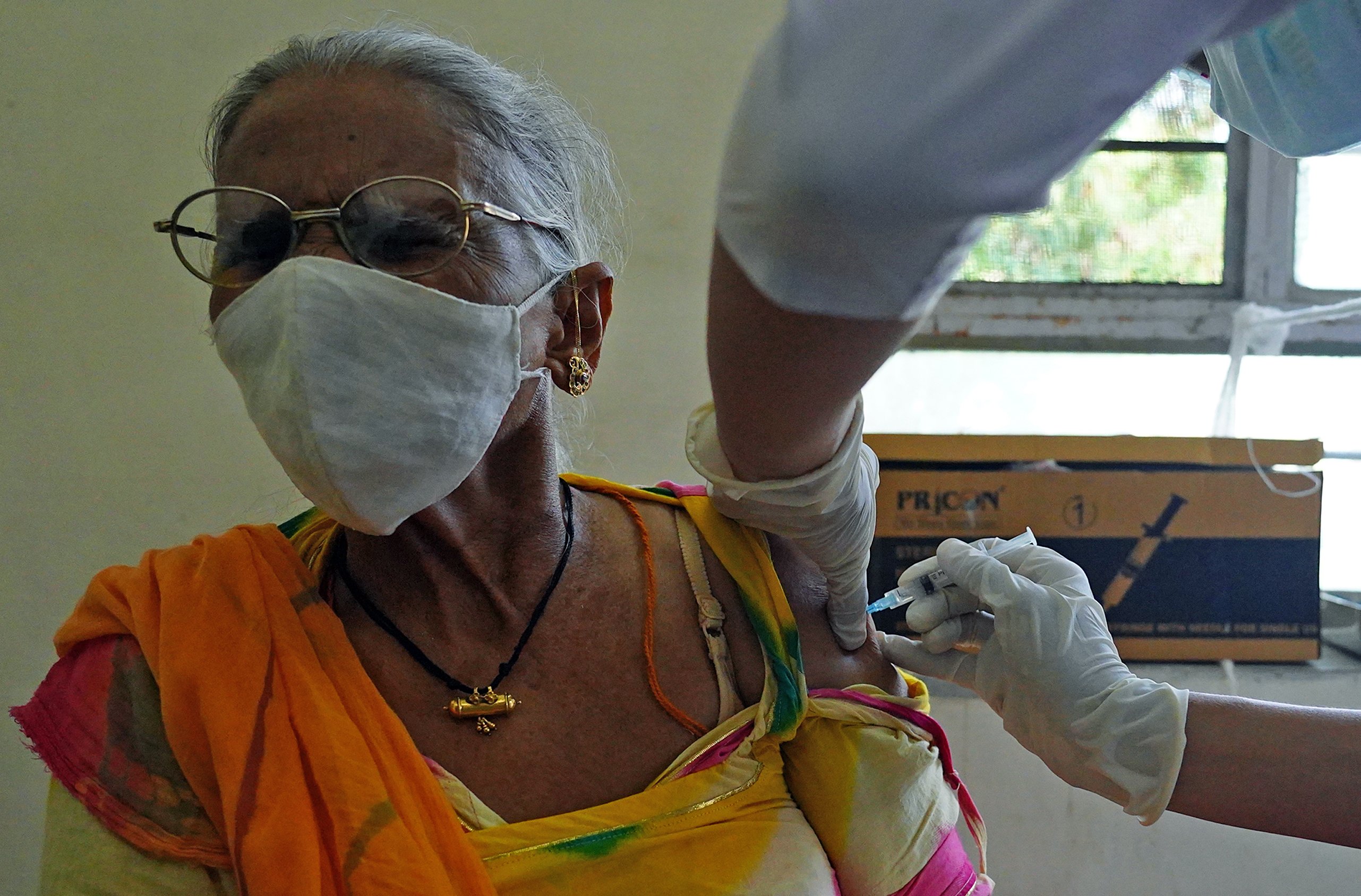 Maharashtra: 42% of eligible senior citizens, healthcare and frontline workers administered with precautionary dose - Vimarsana News