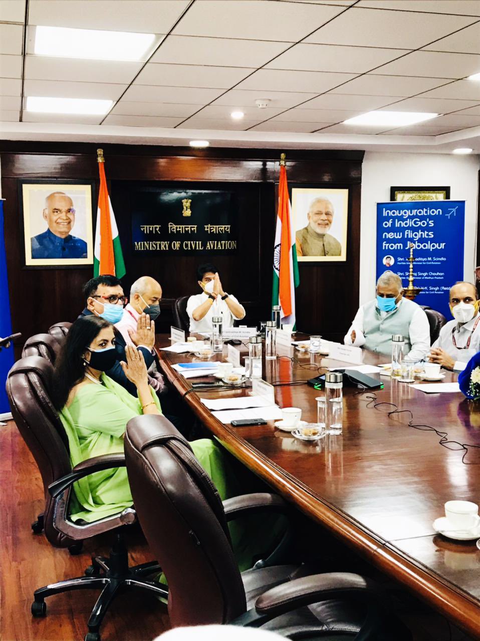 Madhya Pradesh: Civil Aviation Minister Scindia flags off IndiGo's Jabalpur-Delhi flight - Vimarsana News