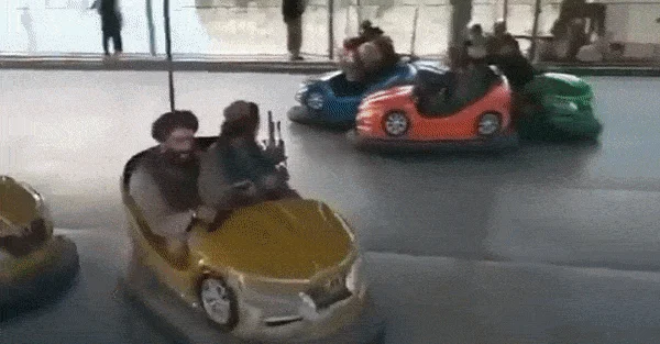 ezgif_com_gif_maker__4_.gif