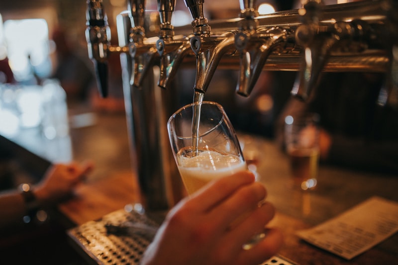 Panvel: 37 waitresses, bar owner held for obscenity - Vimarsana News