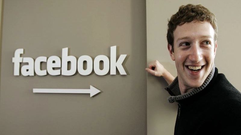 Facebook share value falls $230 bn in a single day; Zuckerberg's net worth falls by $31 bn - Vimarsana News