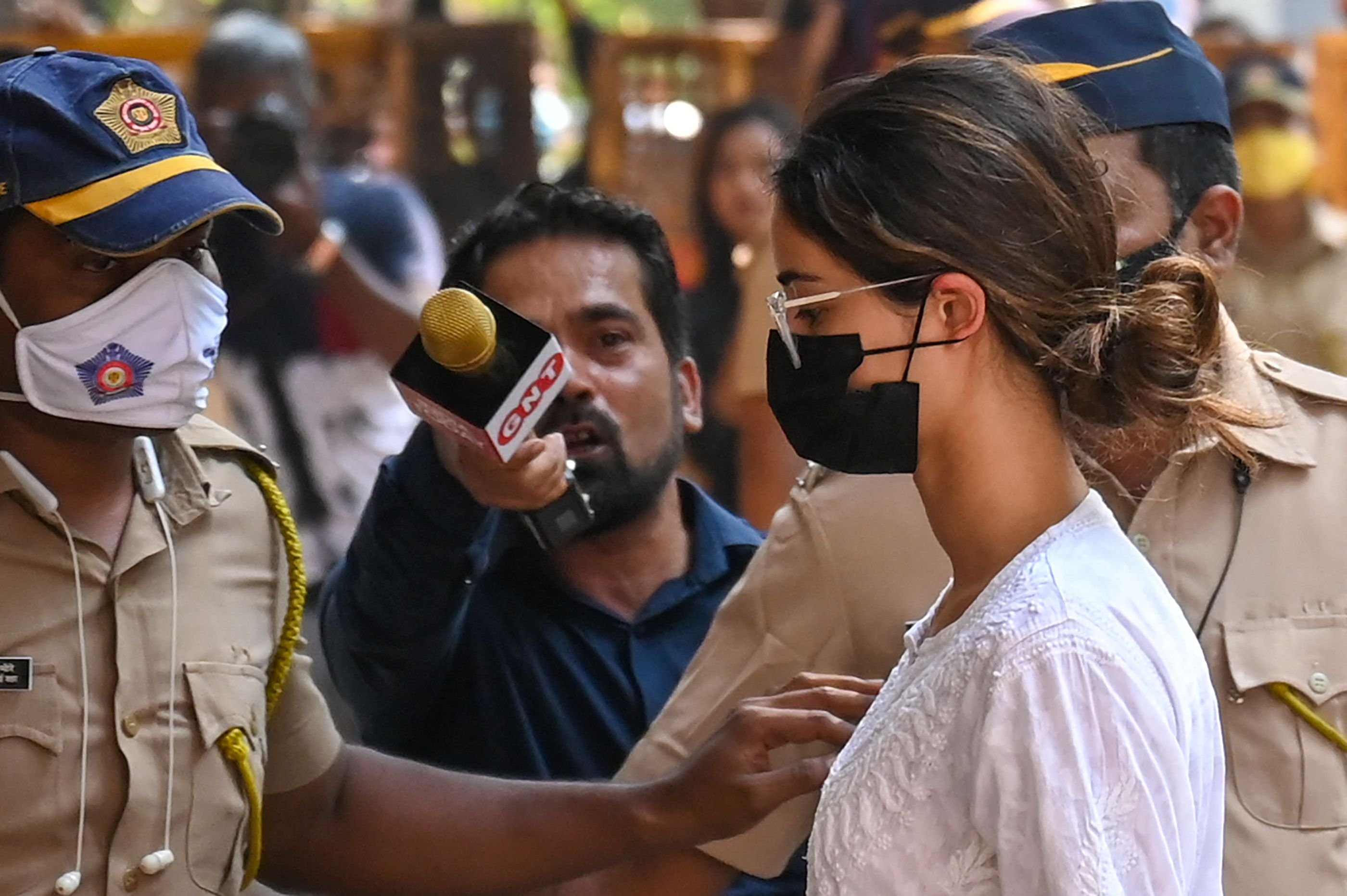 Mumbai: Did Sameer Wankhede rap Ananya Panday for reaching late at NCB office? Here's what happened - Vimarsana News