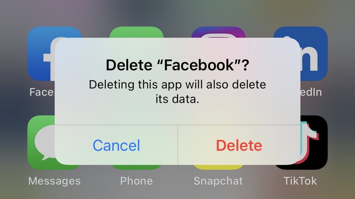 Twitter floods with #DeleteFacebook memes as servers of WhatsApp, Instagram and Facebook remain unfixed - Vimarsana News