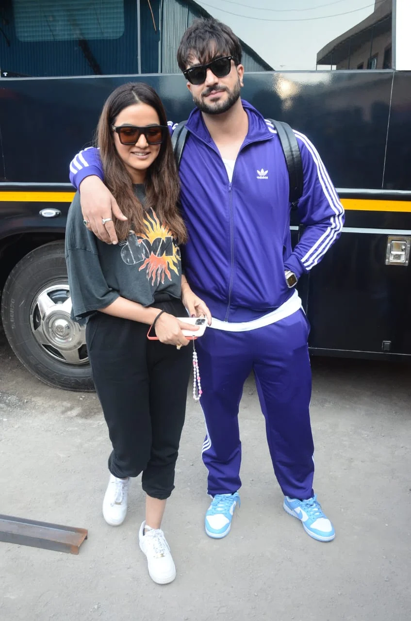 Jasmin Bhasin and Aly Goni