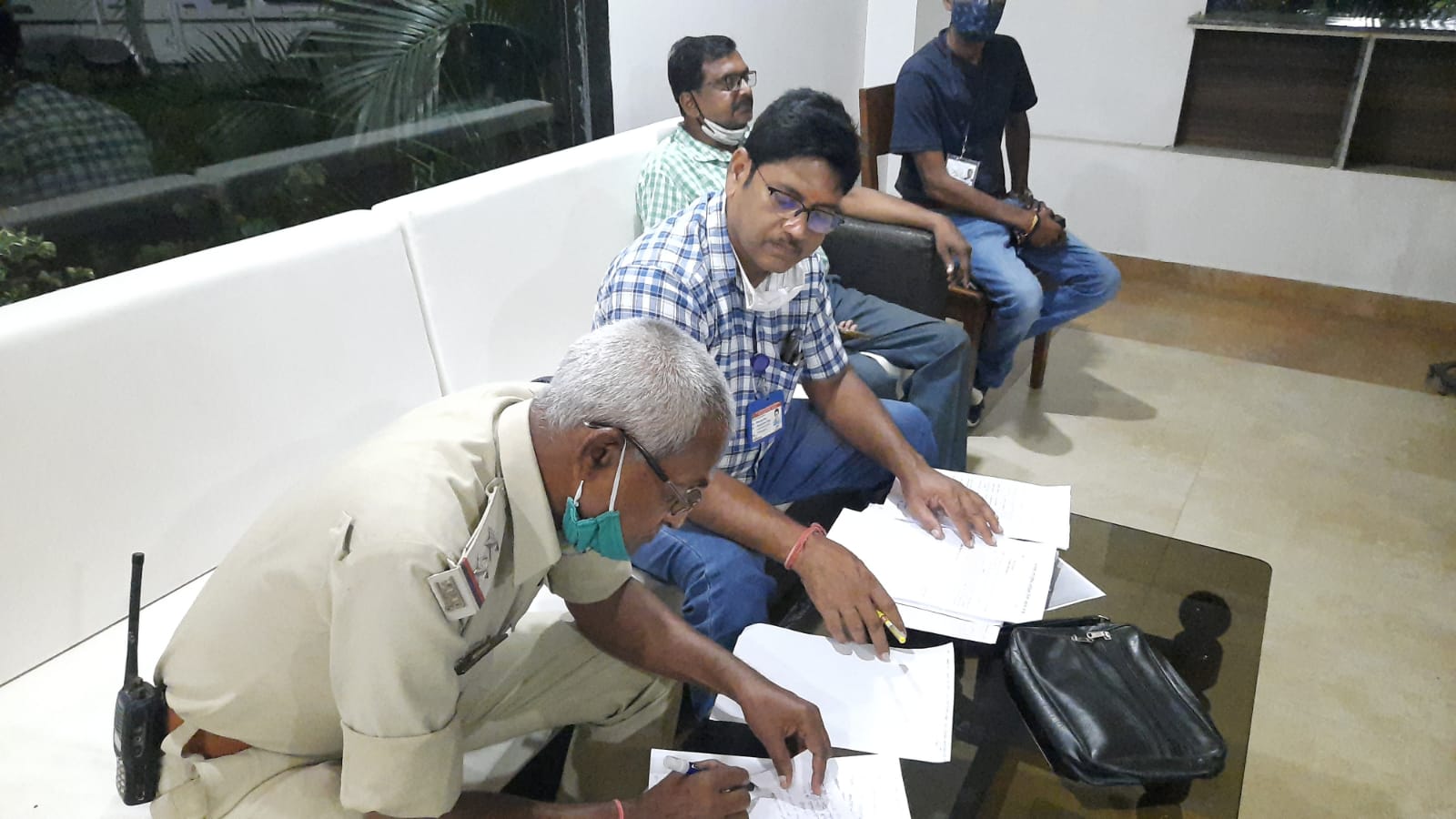 Madhya Pradesh: Election observer team raid at Congress office - Vimarsana News