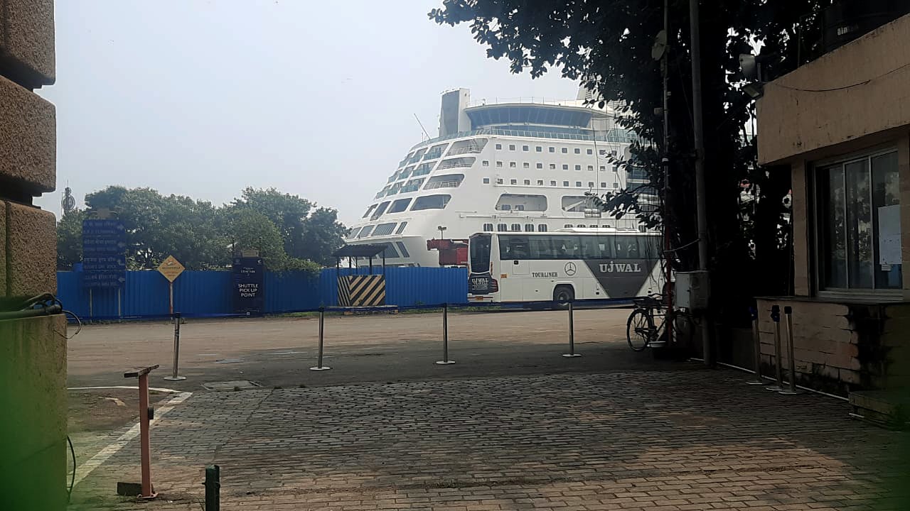 FPJ Legal l Mumbai cruise drugs case: WhatsApp chats not proof enough to show accused supplied drugs to Aryan Khan, says court - Vimarsana News