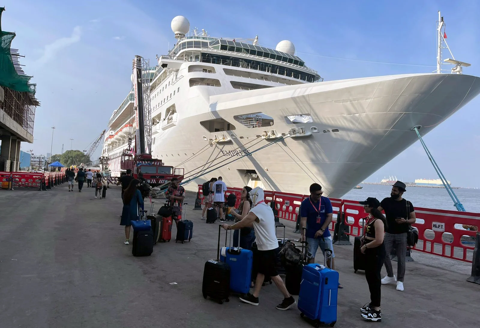 Surat To Mumbai Cruise Holidays Global World Tour Travels