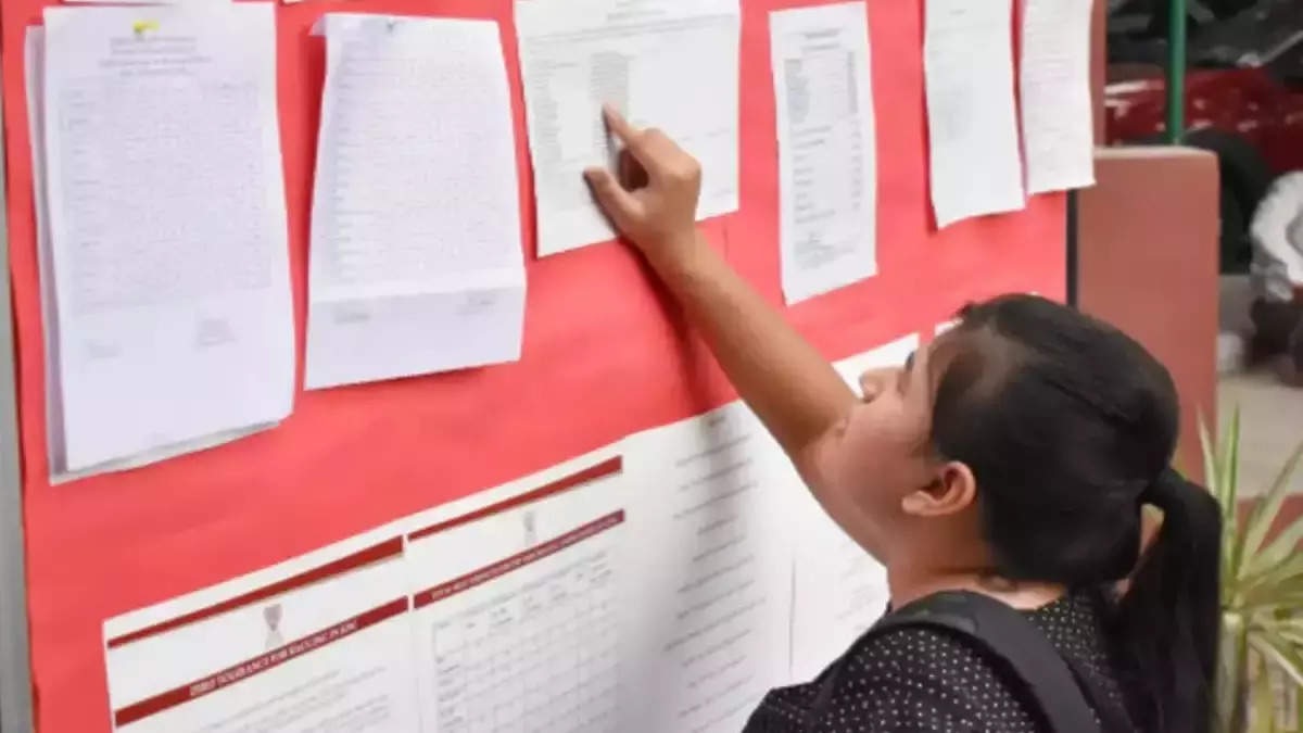 FPJ Edit: 100/100 for 100 students indicates a flawed evaluation system in school education - Vimarsana News