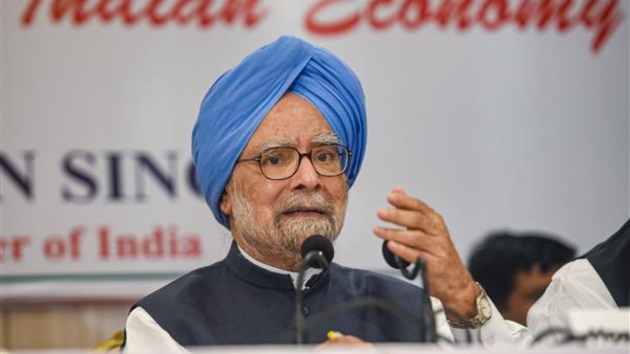 Former Prime Minister Manmohan Singh diagnosed with dengue, condition improving: AIIMS - Vimarsana News