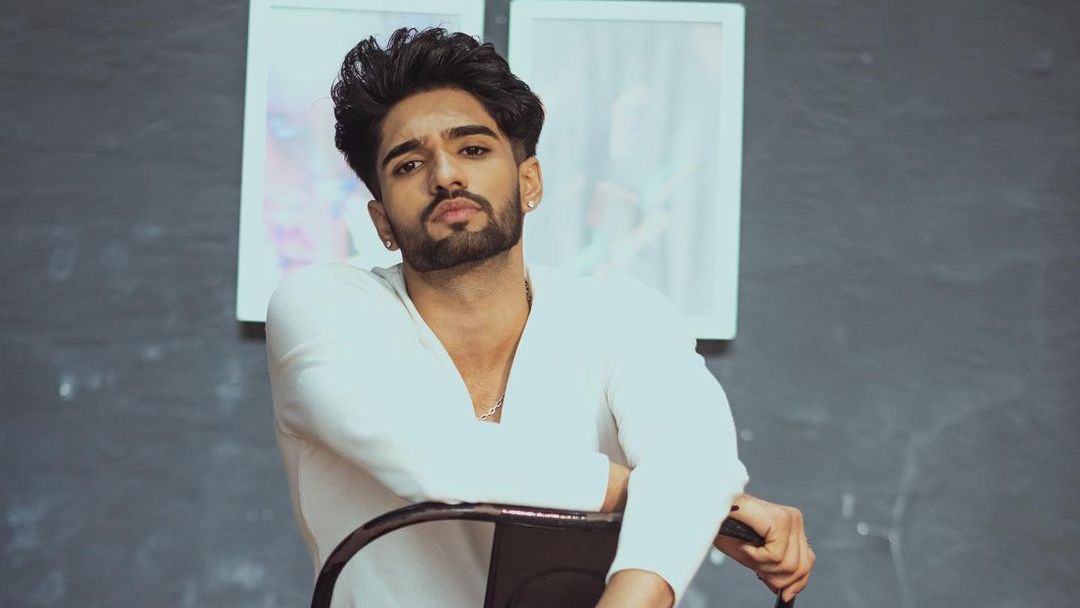 'I was asked to show my legs': 'Bigg Boss OTT' fame Zeeshan Khan opens up about his casting couch experience - Vimarsana News