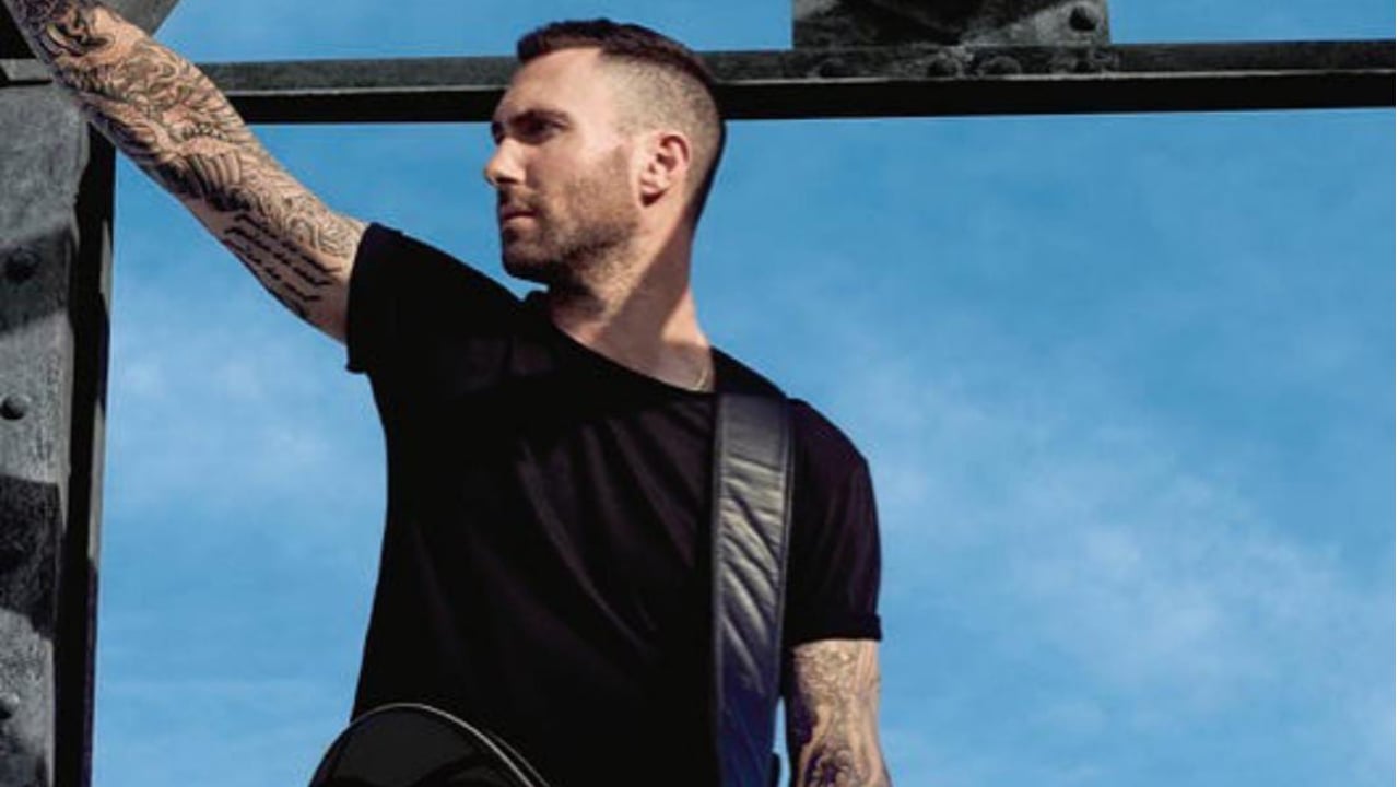 Watch: Adam Levine startled as fan grabs him during live performance; netizens ask 'is consent not a thing?' - Vimarsana News