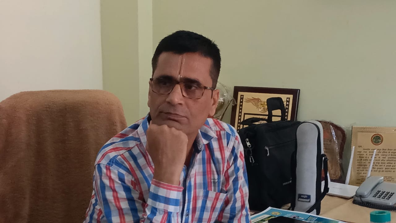 Madhya Pradesh: Lokayukta police arrest joint director of Lok Sikshan Sanchalnalaya for taking bribe - Vimarsana News