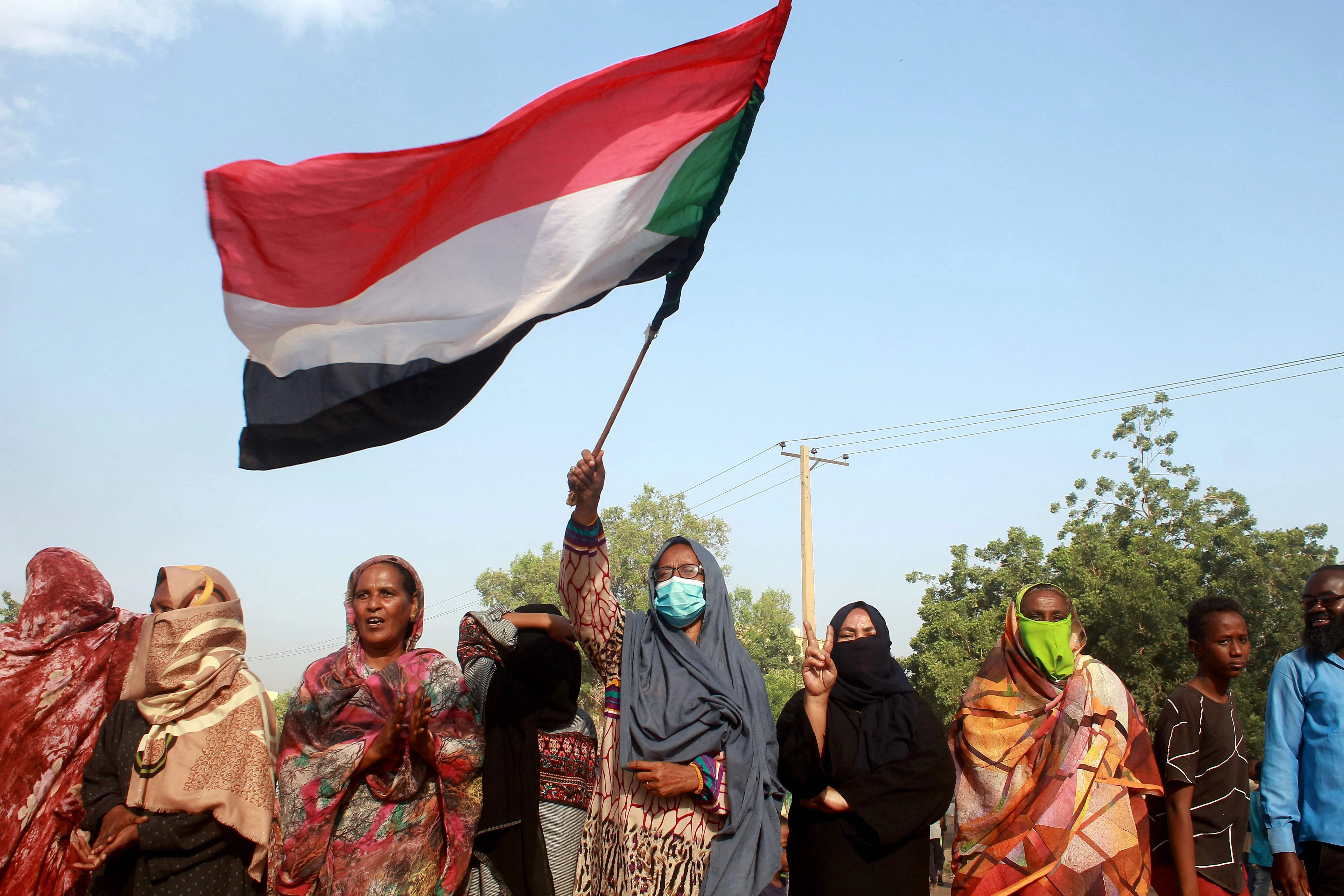- Sudanese protest against a military coup that overthrew the transition to civilian rule, on October 25, 2021 in the al-Shajara district in southern Khartoum. - Sudans top general declared a state of emergency today as soldiers rounded up civilian leaders, with three people killed as soldiers put down furious protests decrying a coup