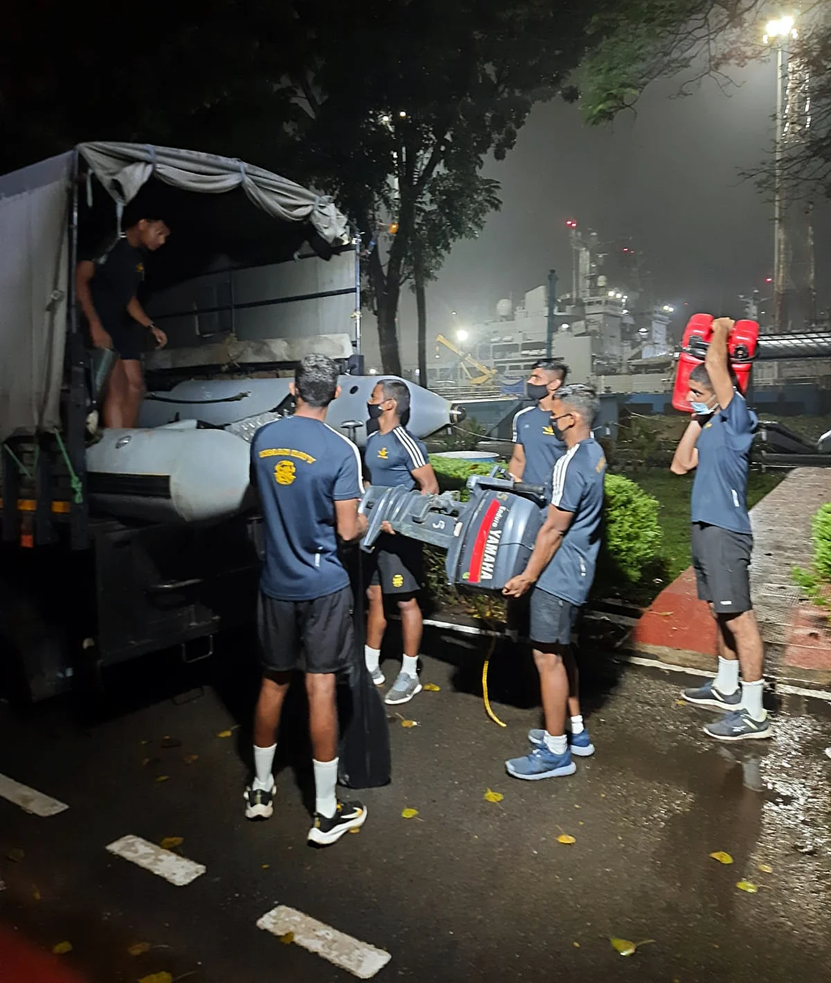 Southern Naval Command officers prepare to assist local administration in rescue operations following incessant rain, in Kochi on Saturday.