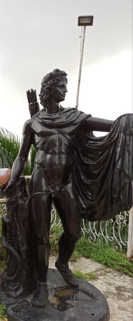 Mumbai: Two fled with 300 kg bronze statue from Imperial Grand Palace hotel, held - Vimarsana News