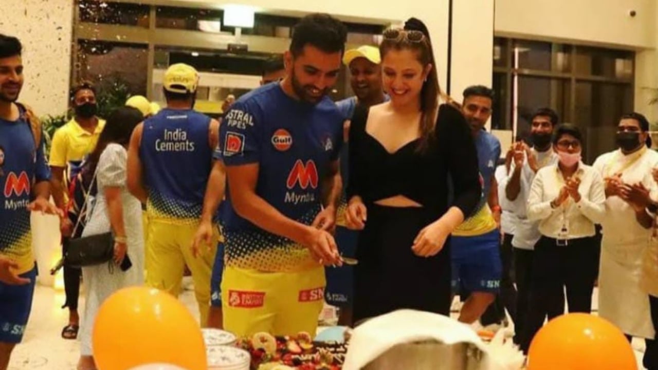 'Don't forget to take blessings from Lord Shardul': Deepak Chahar trolled for thanking BCCI, Jay Shah after proposing - Vimarsana News