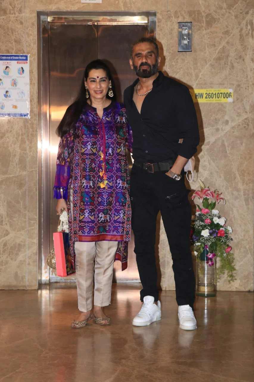 Suniel and Mana Shetty