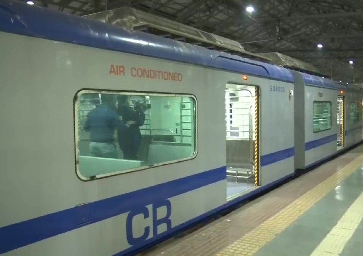 Mumbai: CR railway protection force comes down heavily on touts - Vimarsana News
