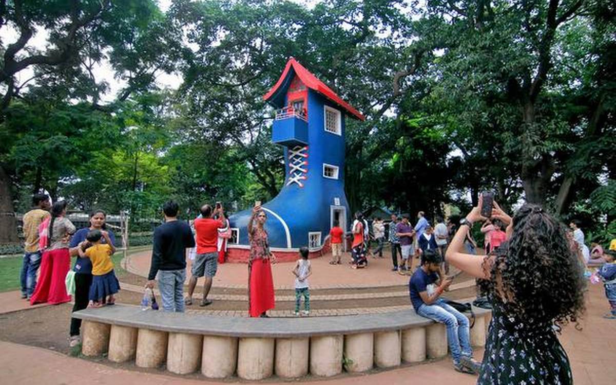 Mumbai: Corporators from Opposition parties pull up BMC administration over contract of elevated Tree walk - Vimarsana News
