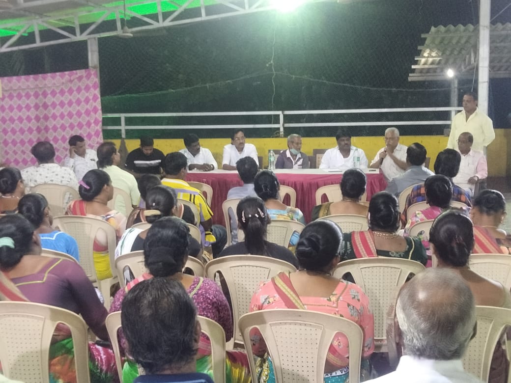 Bhayandar: Fishermen in Uttan protest against middlemen, hold meeting to formulate guidelines for sale in market - Vimarsana News
