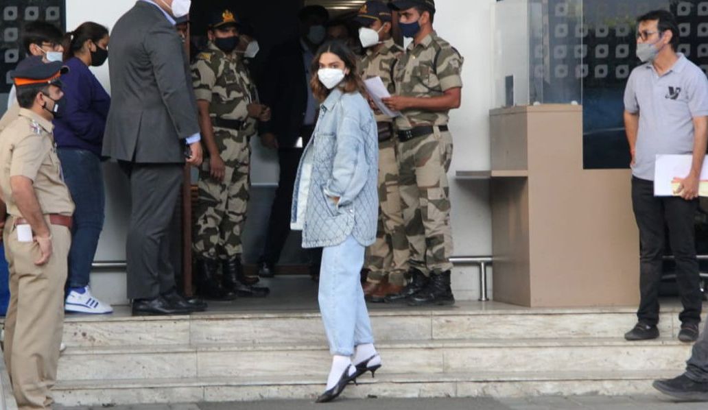 'She needs a new stylist': Deepika Padukone trolled for pairing heels with socks - Vimarsana News