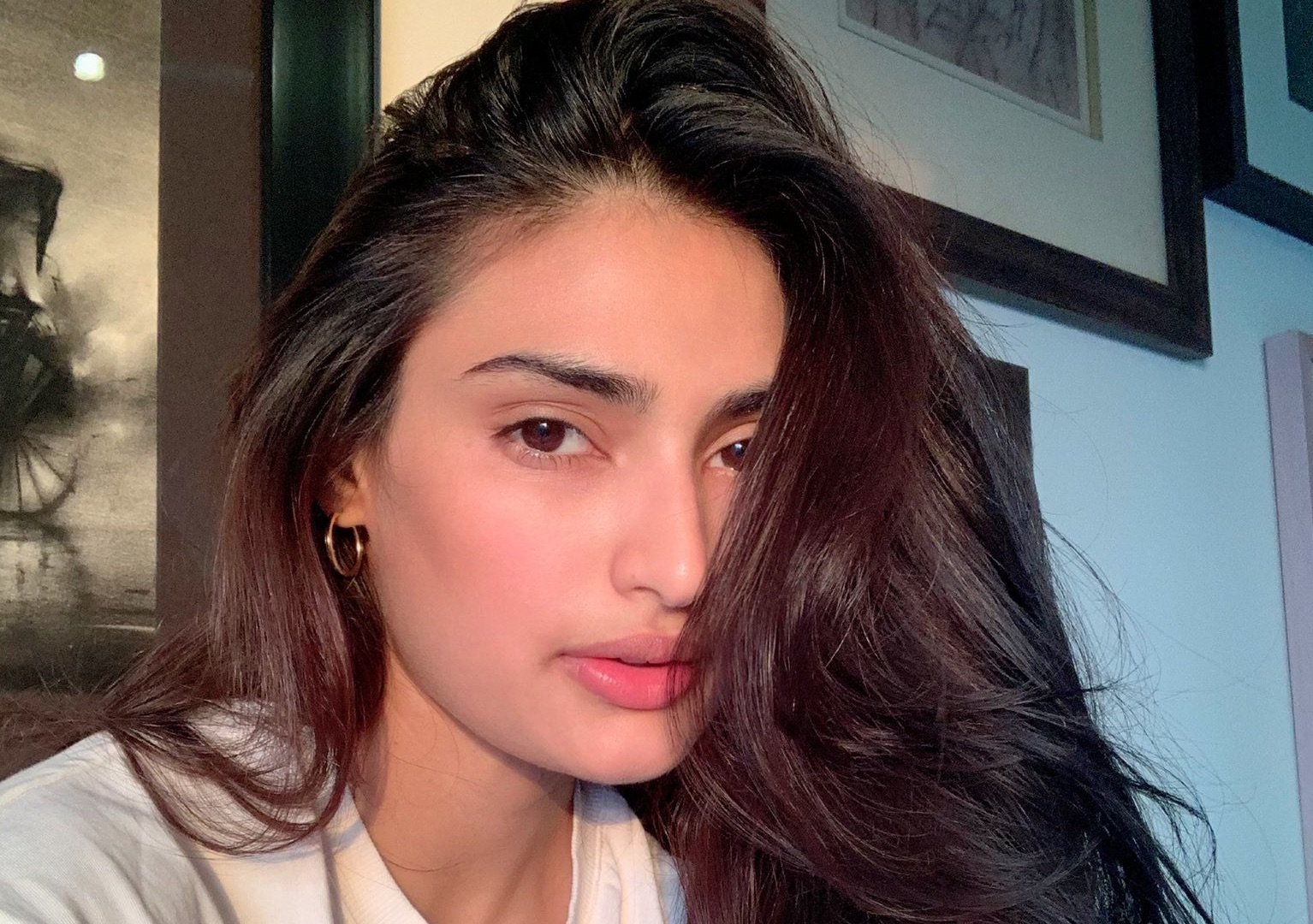 Actress Athiya Shetty turns 28: Fans flood Twitter with adorable messages to celebrate her birthday - Vimarsana News