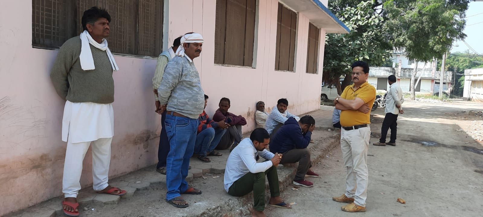 Madhya Pradesh: 2 brothers die in road mishap, another person suffers injuries - Vimarsana News