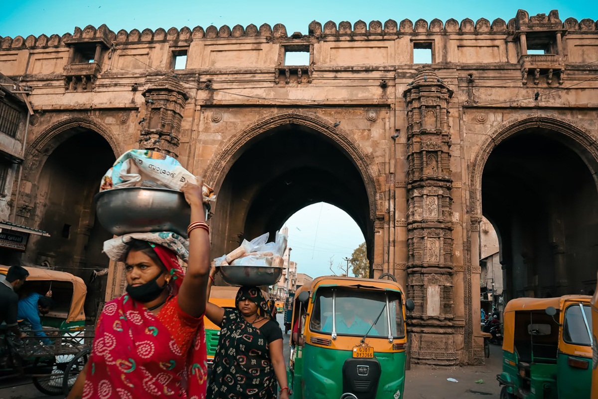 Gujarat's gain, and a wake-up call for Mumbai, writes Smruti Koppikar - Vimarsana News