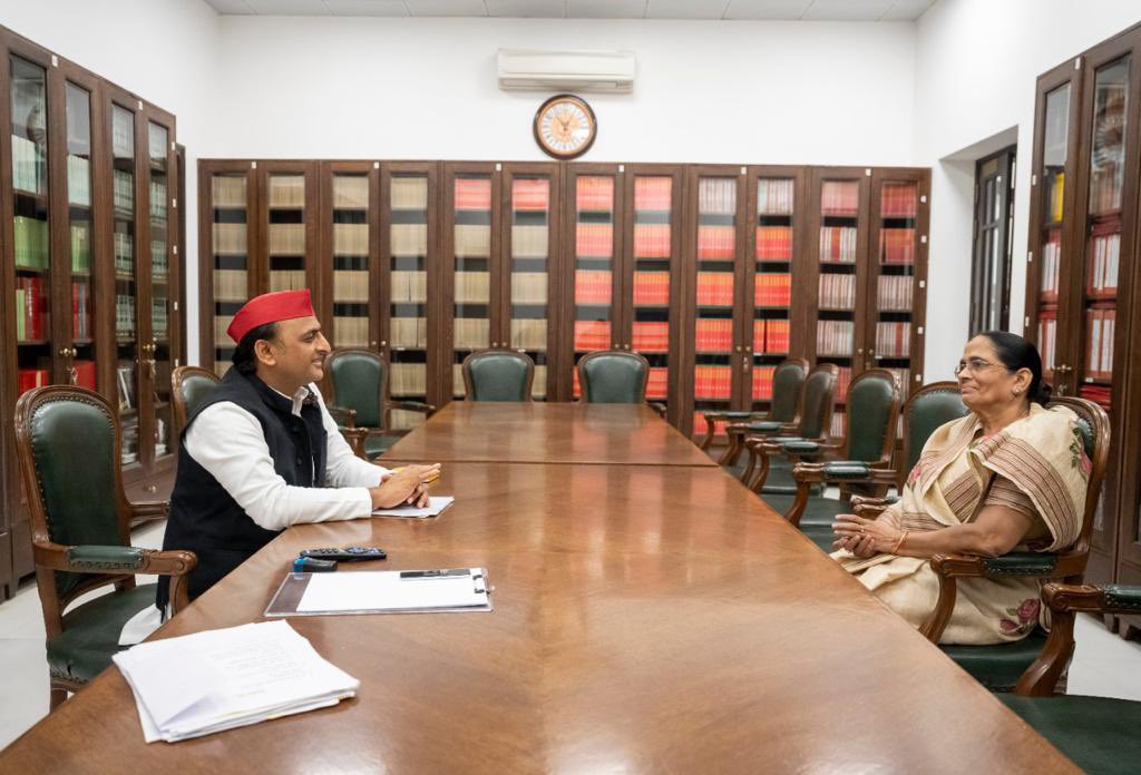 New alliances for Uttar Pradesh Assembly polls: AAP leader Sanjay Singh meets Akhilesh Yadav; Apna Dal (K) seals deal with SP - Vimarsana News