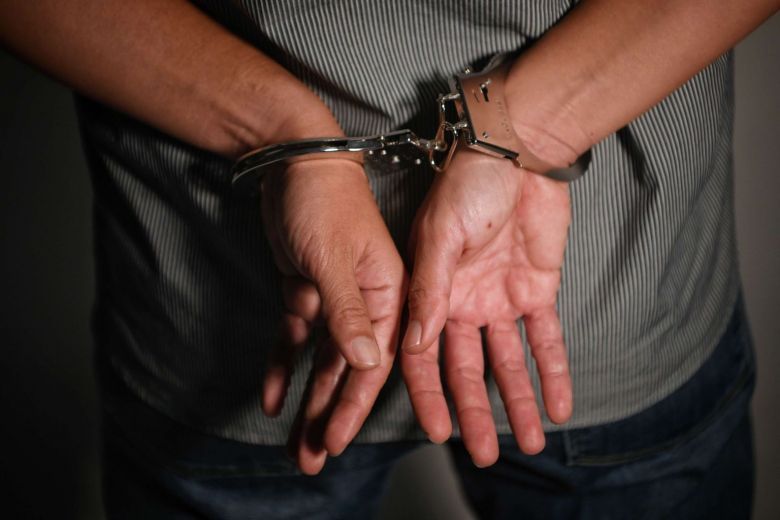 Fugitive criminal Mahesh Nepali wanted for two years in extortion case arrested in Thane - Vimarsana News