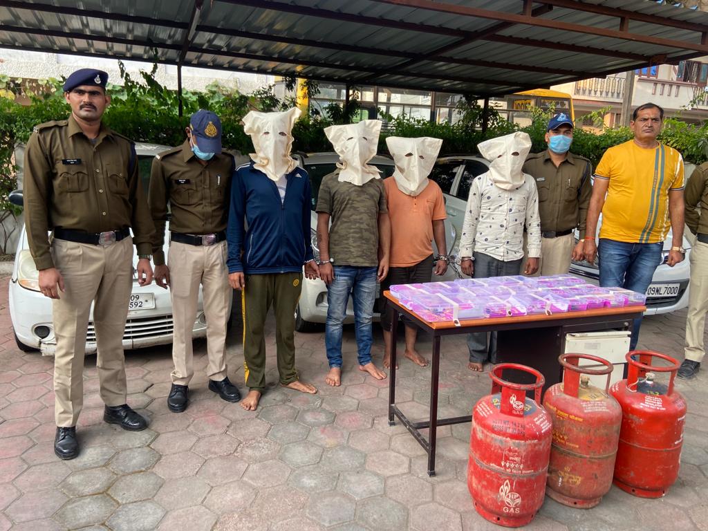 Indore: Four held for theft - Vimarsana News