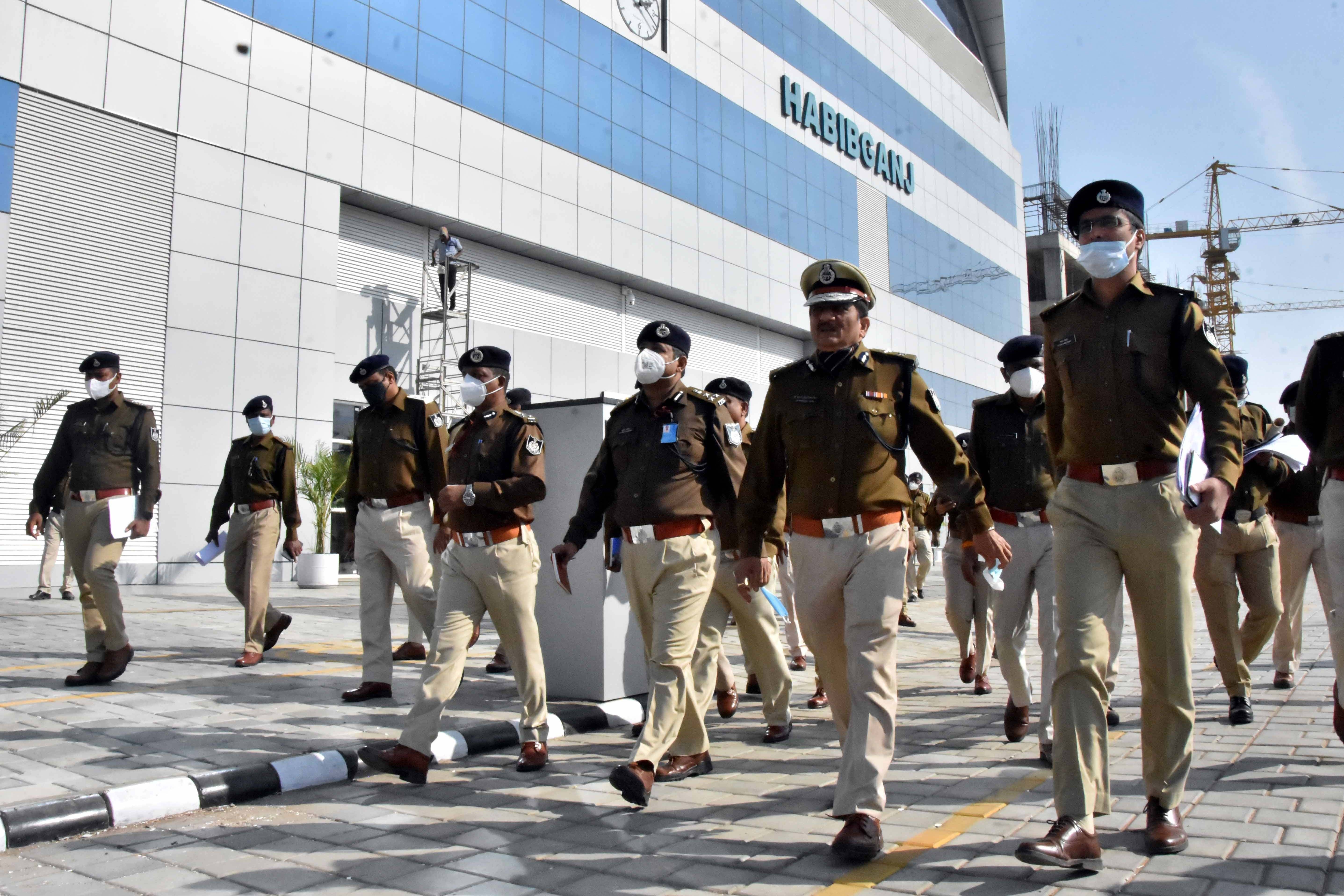 Madhya Pradesh: Centre refuses state's demand of many IPS officers - Vimarsana News