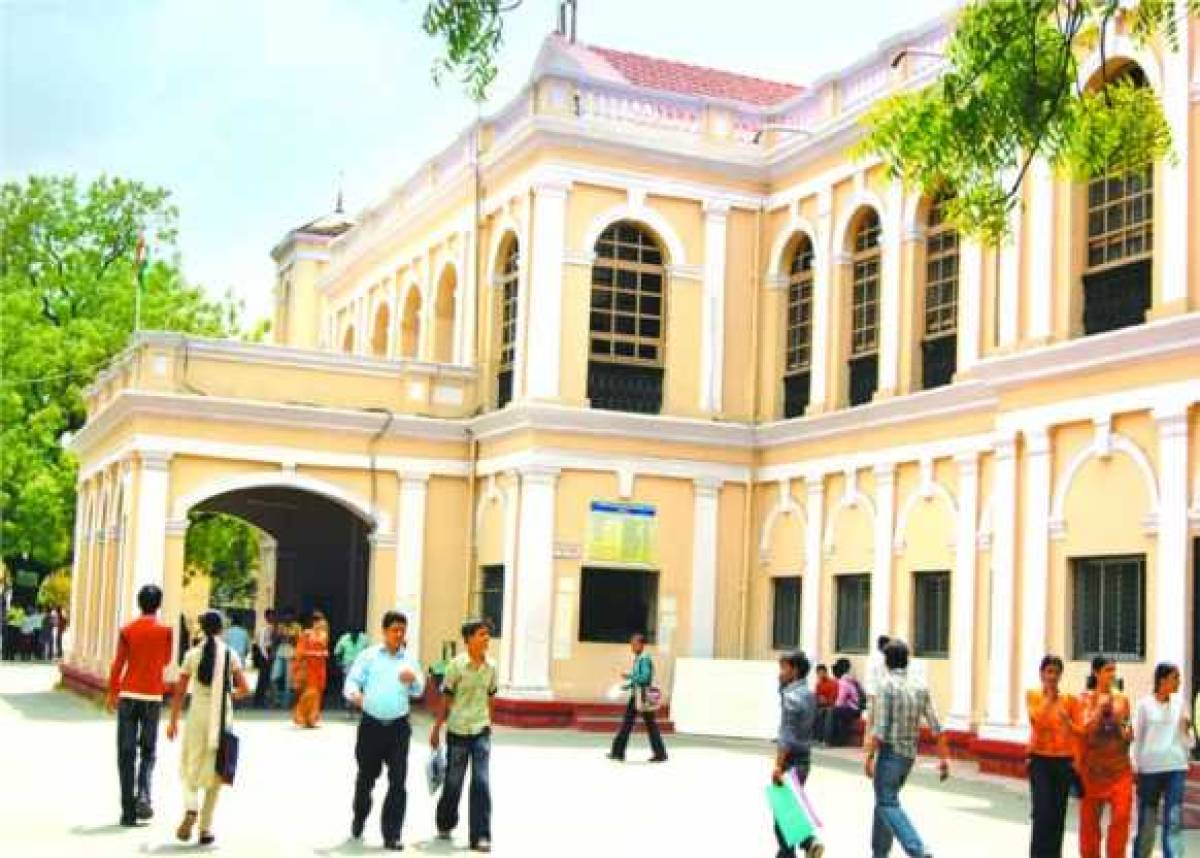 Indore: ​Seats doubled in 3 years, now Holkar College to expand infra - Vimarsana News