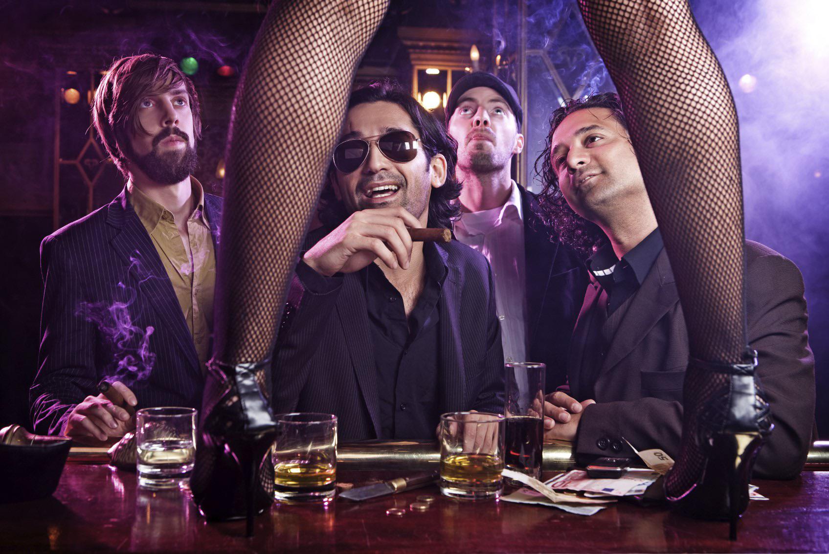 Candid Corner: Husband-to-be's steamy bachelor party - Vimarsana News