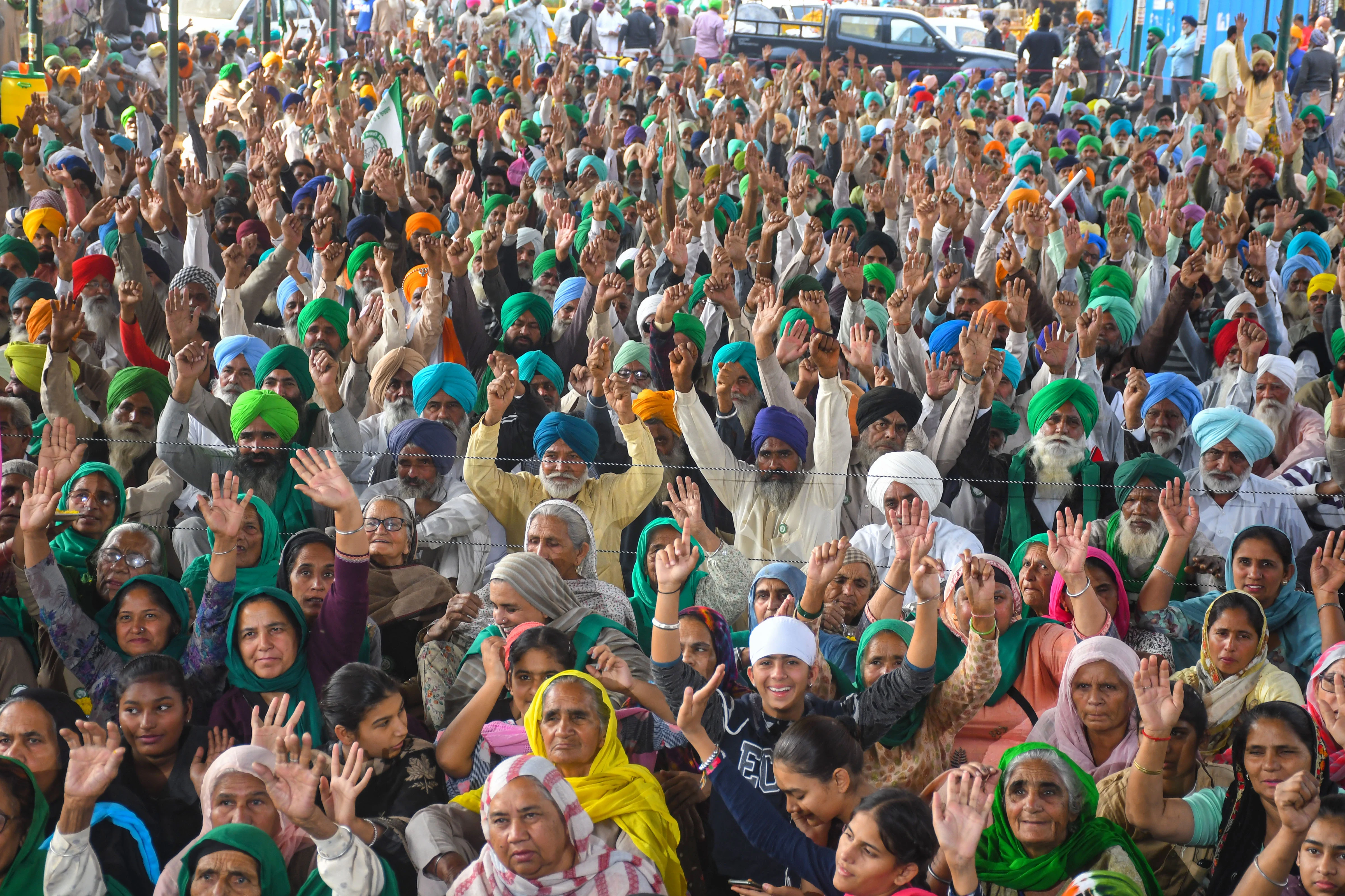 New Delhi: Farmers gather at Tikri Border ahead of one year anniversary of farmers agitation against central governments three farm reform laws, in New Delhi, Thursday, November 25, 2021.