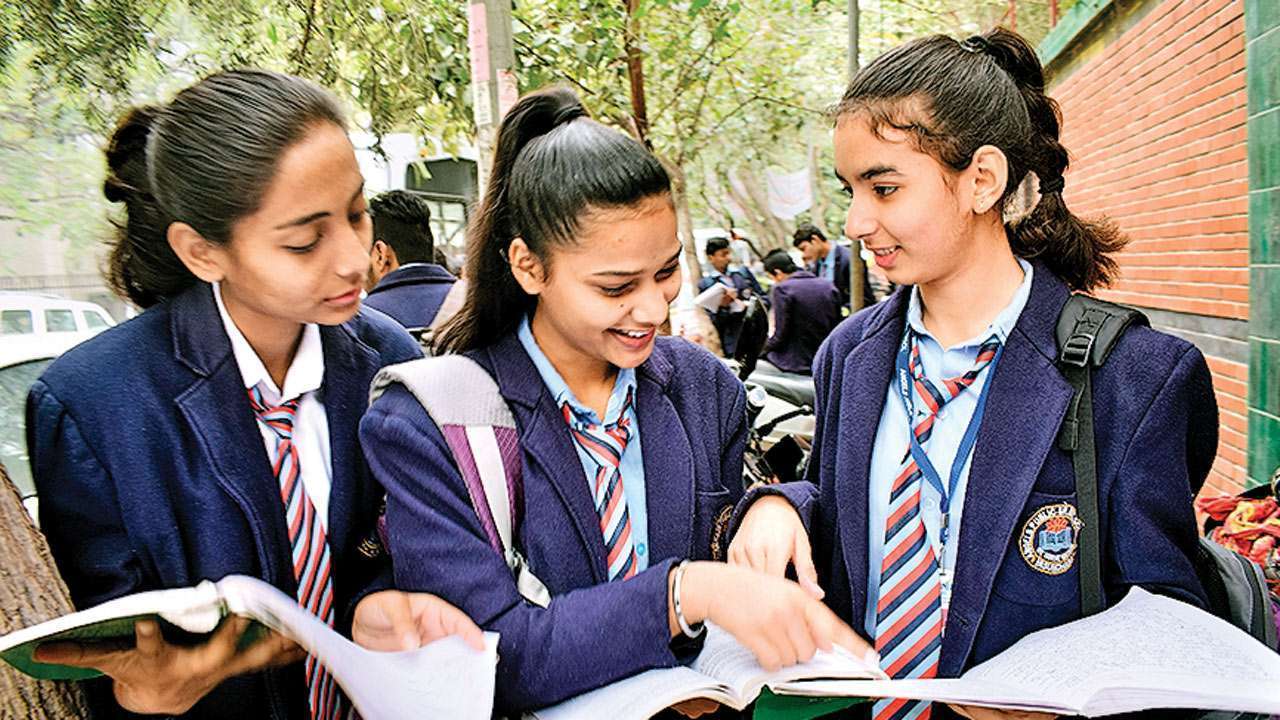 FPJ-Ed: CBSE class 10 exam begins today, students find paper easy to moderate - Vimarsana News