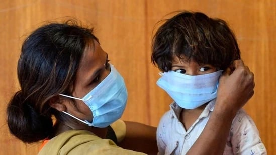 COVID-19 in Mumbai: Mask fine collection goes up, Zone 4 leads in violations - Vimarsana News