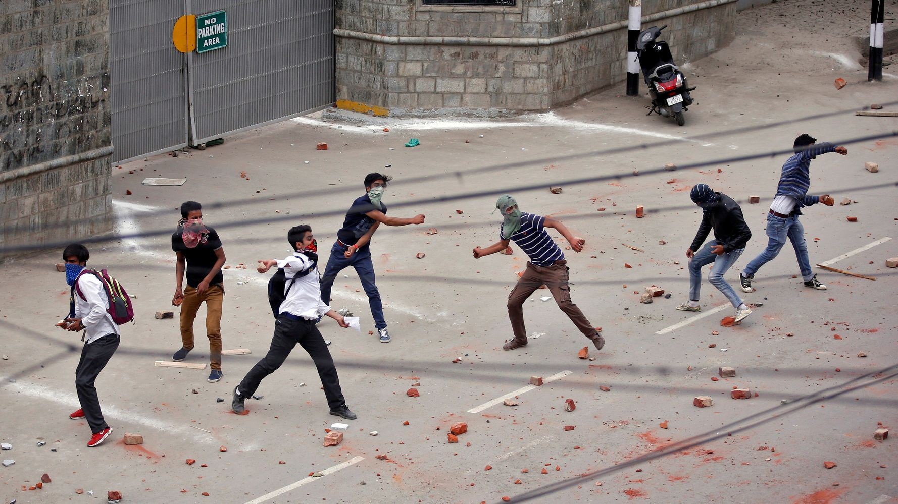 Madhya Pradesh: Bill to punish stone pelters and recover damages tabled - Vimarsana News