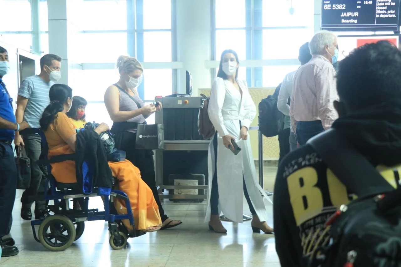Katrina's sister at the airport