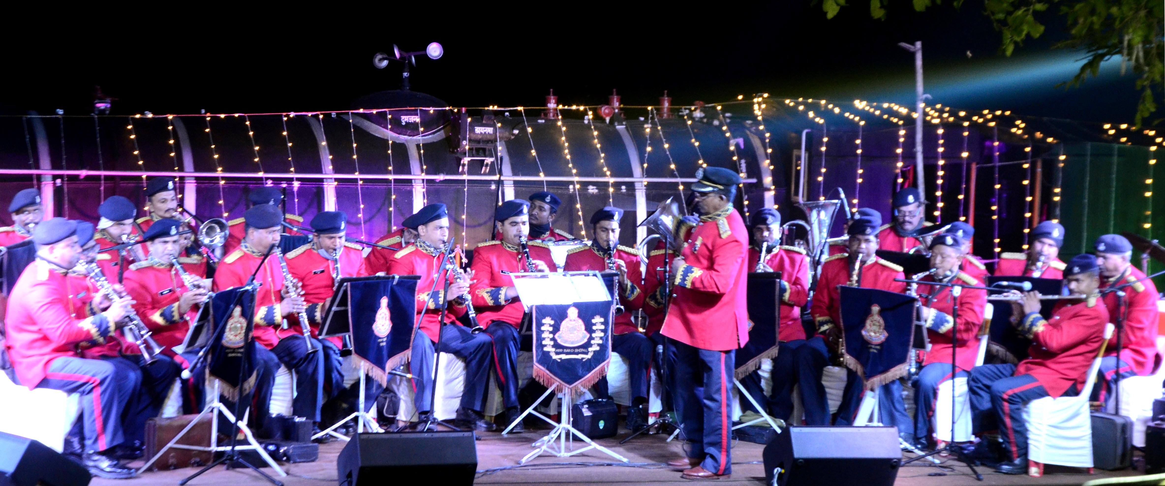 Bhopal: 'Jashn-e-Bhopal' begins with police band performance - Vimarsana News