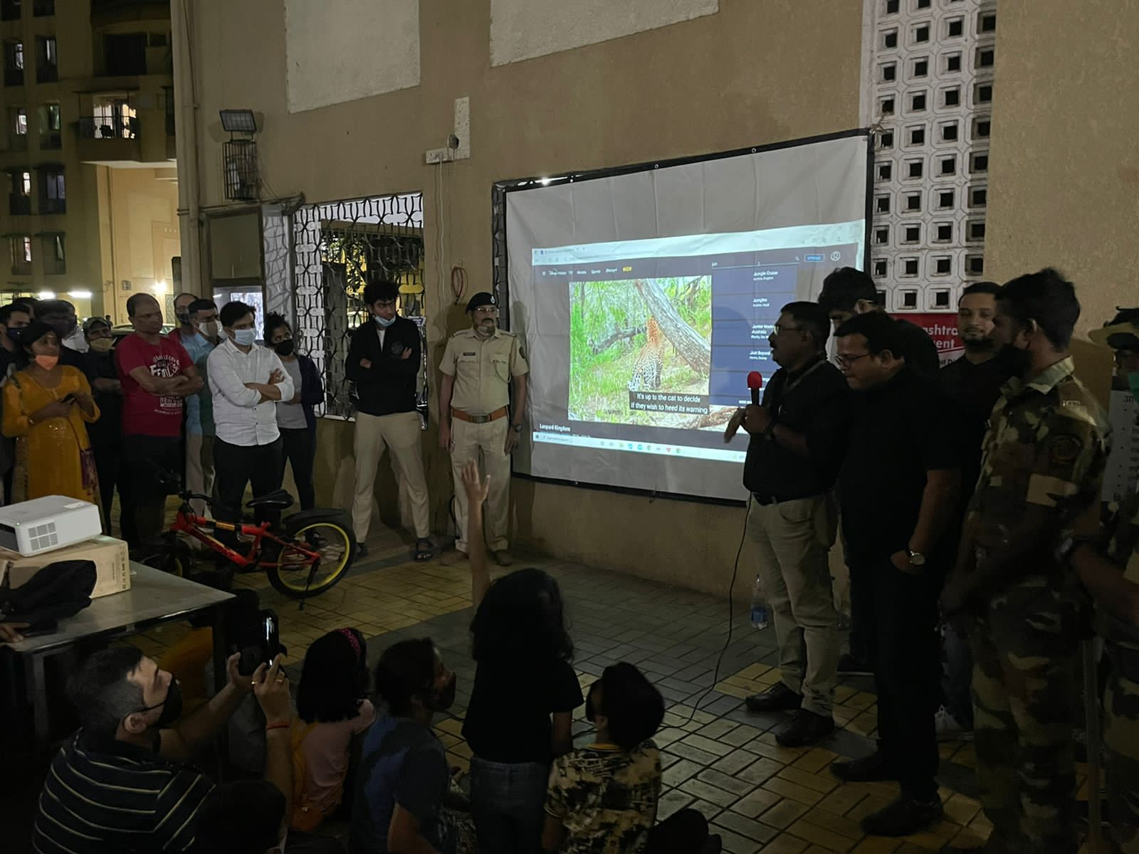 Thane: Forest department organize awareness program at residential complex after leopard sighting - Vimarsana News