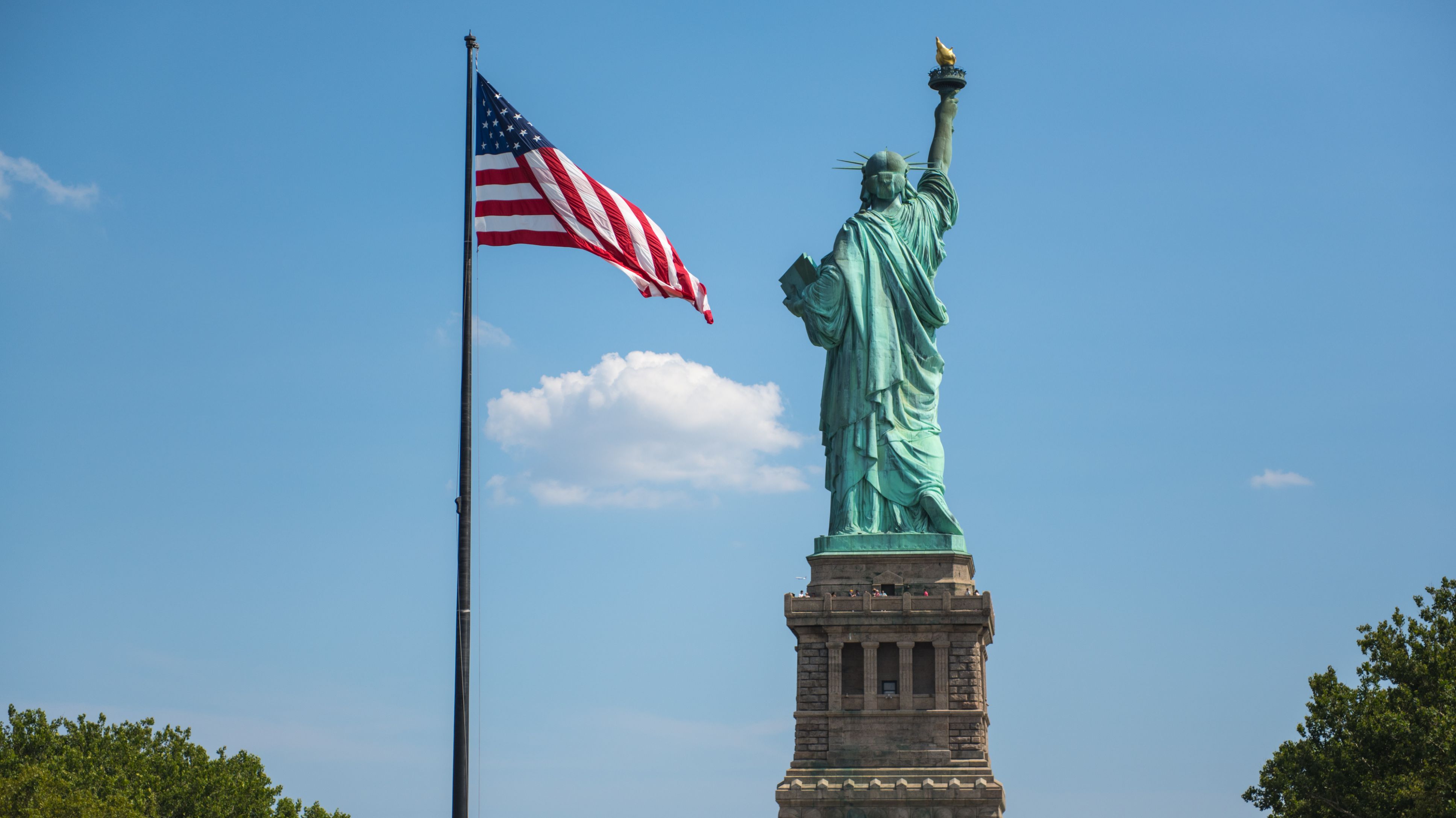 US expands interview waivers for H-1B, L-1 visas, amid COVID-19 surge concerns - Vimarsana News
