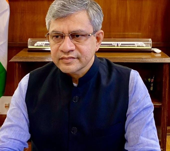 Govt to complete evaluation, sign deals with companies under semiconductor scheme: IT Minister - Vimarsana News