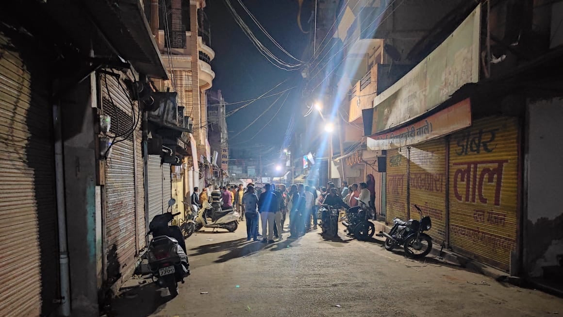 Madhya Pradesh: Goldsmith shot in Sanawad, cops search for two motorbike-borne miscreants - Vimarsana News