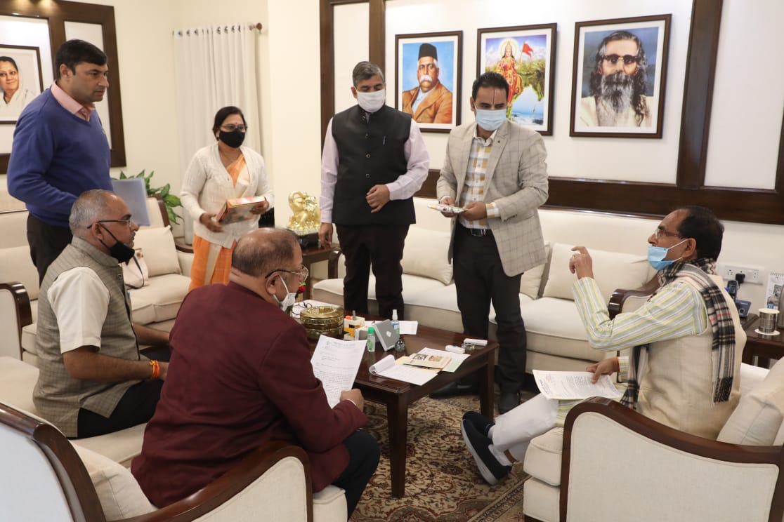 Bhopal: Laghu Udyog Bharti hands over 16-point charter of demands to CM Shivraj Singh Chouhan - Vimarsana News