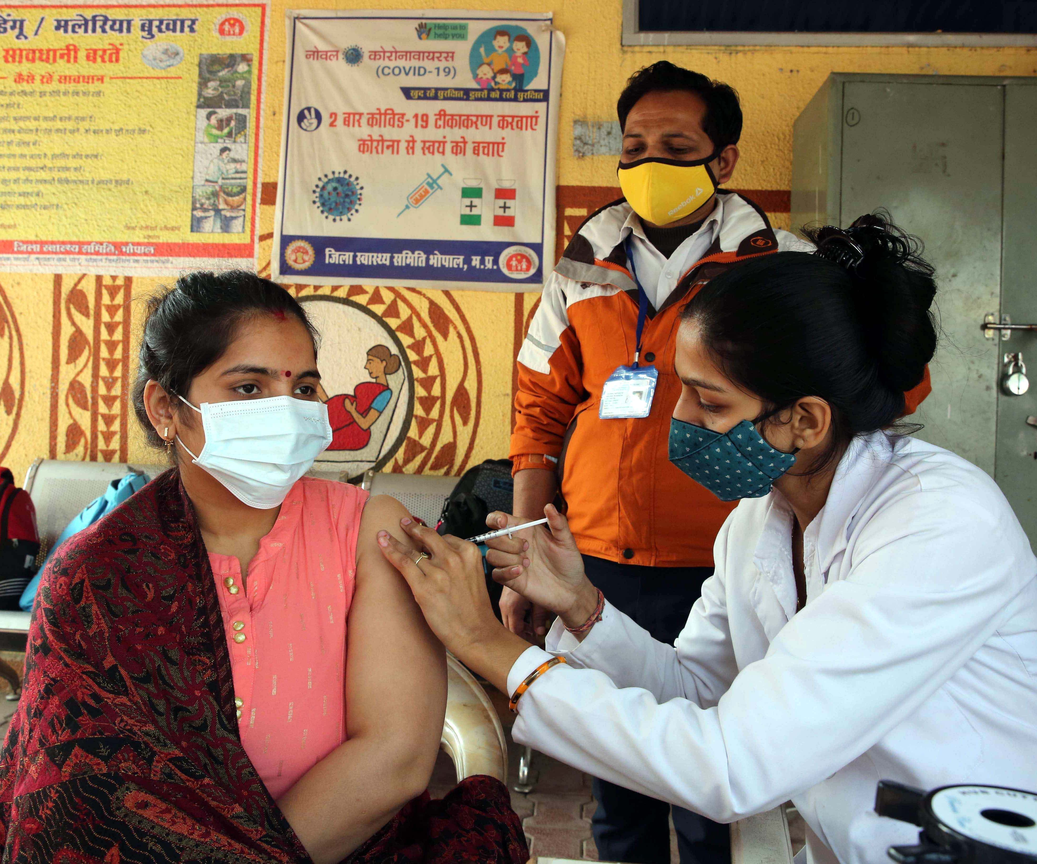 Madhya Pradesh: State Jabs 94 percent population with 1st dose of COVID-19 vaccine - Vimarsana News
