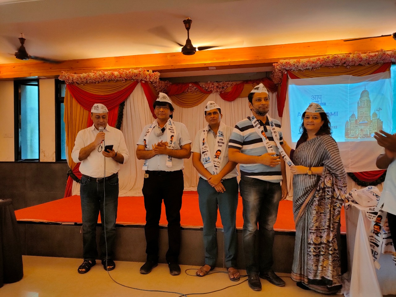 Mumbai: Three citizen activists join AAP ahead of BMC elections 2022 - Vimarsana News