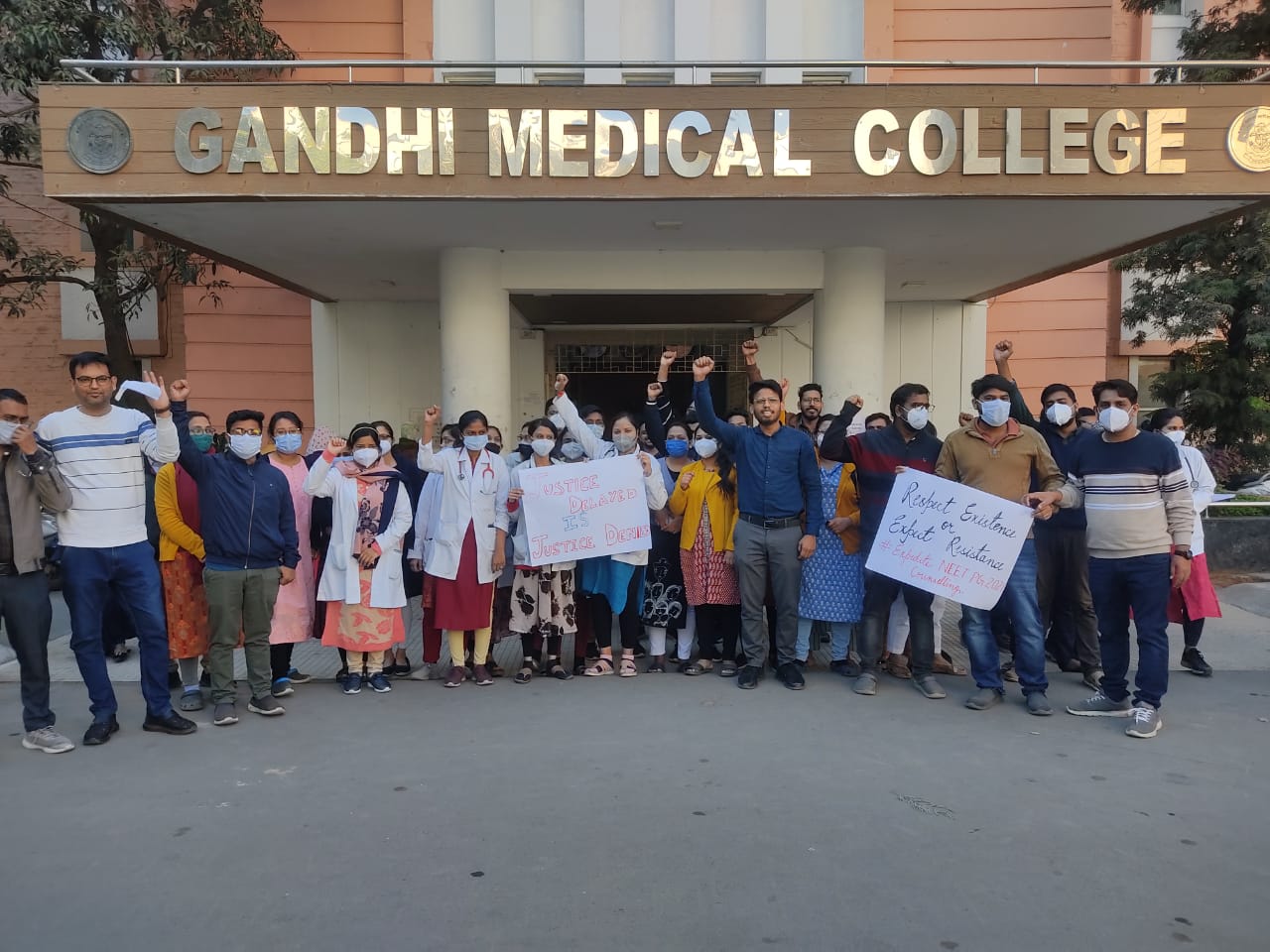 Bhopal: Junior Doctors Association goes on strike - Vimarsana News