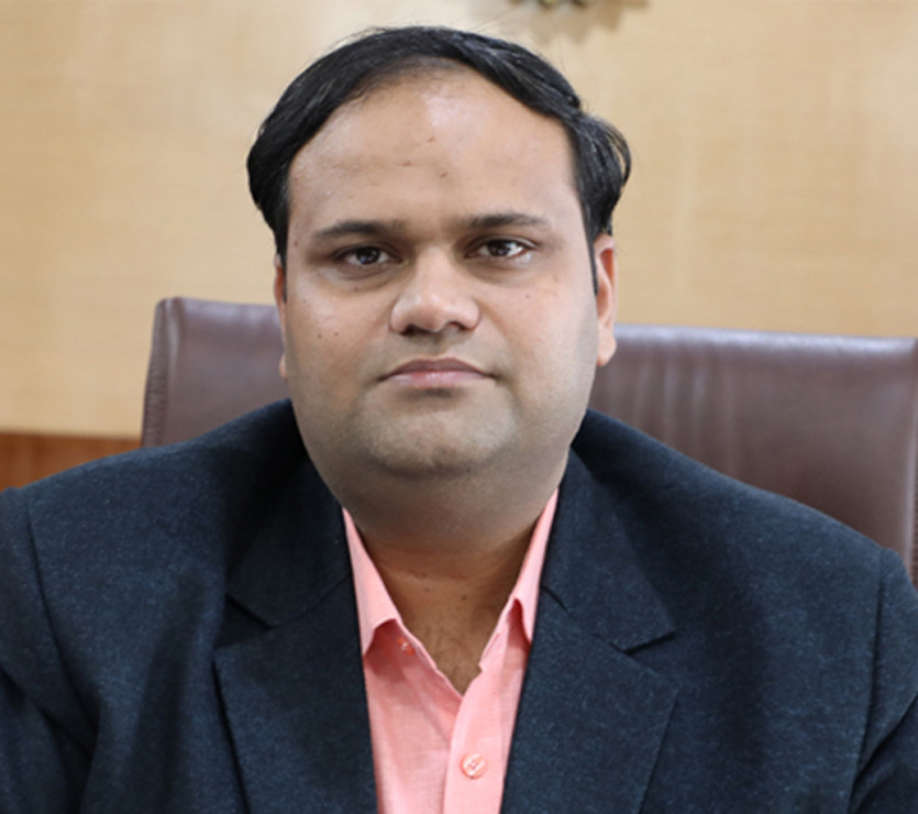 Jabalpur: Collector orders to withhold own salary over failure to dispose of pending complaints - Vimarsana News